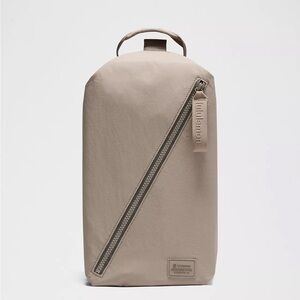 Lululemon Fast Track Bag 2.0 9L Warm Ash